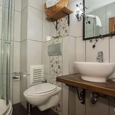 מלון Sphendon 3*