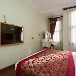 Sphendon Hotel